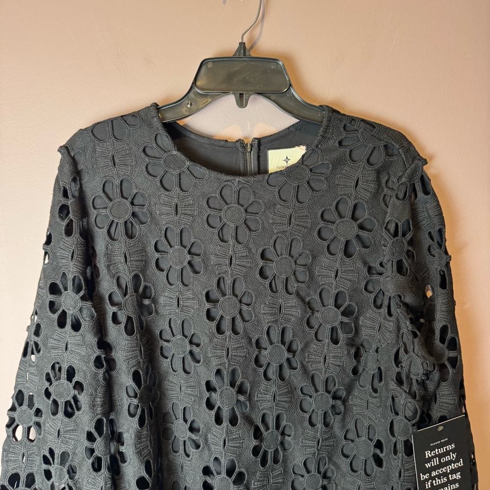 NWT Tuckernuck Noir Eyelet Hutton Dress Classy - Picture 7 of 13